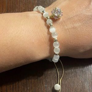 Pulsera muy linda 🌸🙏
